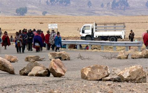 Terminal De Buses De La Paz Cancela Salida De Buses A Oruro Por