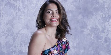 Actriz de Verdades Ocultas se luce con foto en bikini y sin maquillaje Radio Corazón