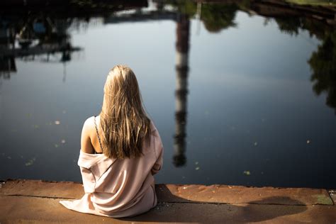 Fotos Gratis Agua Persona Ni A Mujer Cabello Luz De Sol Ma Ana