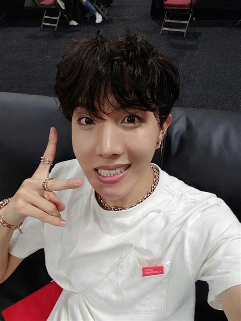 Pin De Wingxxs 🎇 Em Bts Jhope J Hope Selca Jung Hoseok