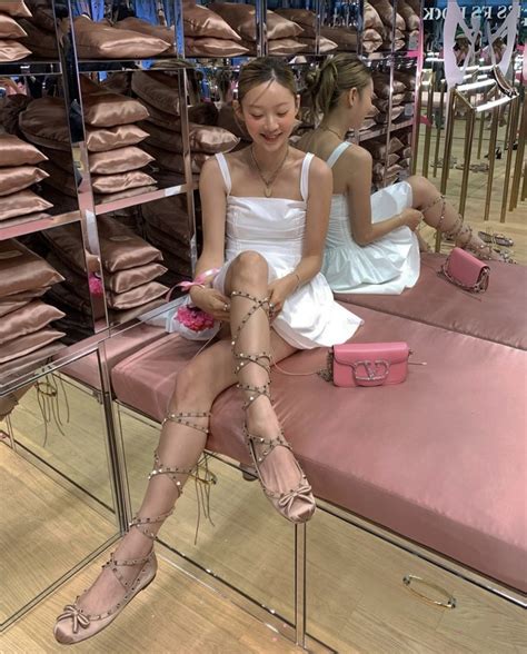 Hot Trend C H I Con G I Ch U M Nh T Hi N Nay