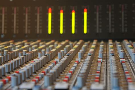 Mixing Music - The Fundamentals of How to Mix Music