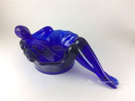 New Mosser Glass Cobalt Blue Nude Bathing Beauty Soap Trinket Dish