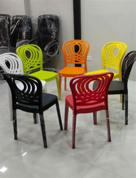 What Exactly is Plastic Furniture?