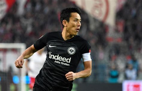 Makoto Hasebe verlängert Vertrag bei Eintracht Frankfurt inklusive