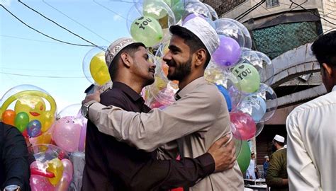 Govt Issues Notification For Eid Ul Fitr Holidays