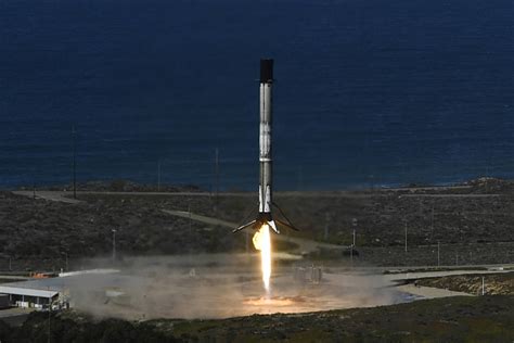 Cohete De Spacex Lanza Con Xito Sat Lite Esp A Estadounidense