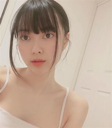 Hot girl ảnh thẻ mặt xinh như búp bê gợi cảm bất ngờ sau 4 năm nổi tiếng Báo Dân trí