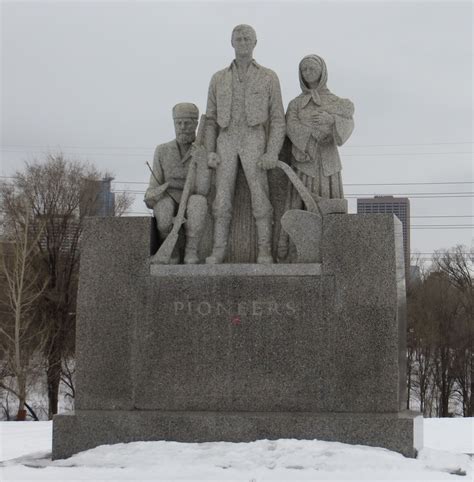 The Pioneers, Minneapolis, MN – Pioneer Monuments in the American West