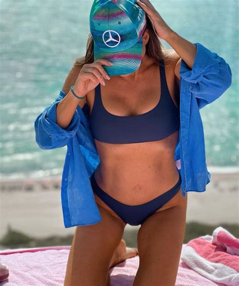 Gotowa na lato Małgorzata Rozenek chwali się wyrzeźbioną sylwetką pozując w bikini w Miami