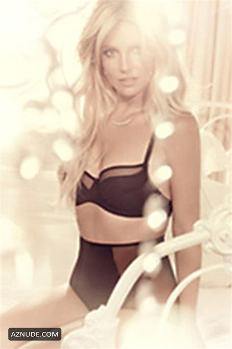 Britney Spears Looking Horny In Lingerie Aznude