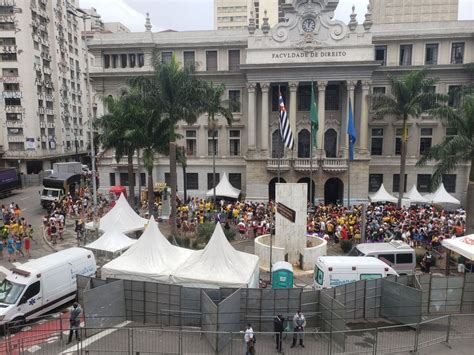 Carta Em Defesa Da Democracia é Lida Em Meio A Movimentações Da Corrida