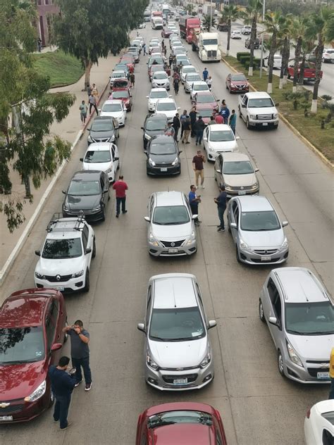 Choferes De Uber Y Didi Bloquean Vialidades En Protesta Por Arrastre De