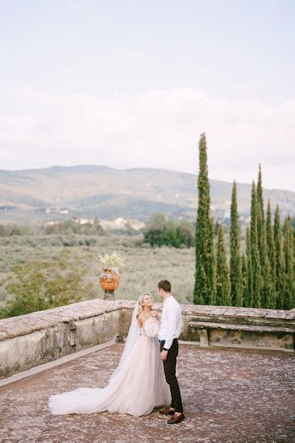 Casamento Em Uma Antiga Vila Vin Cola Na Toscana It Lia A Noiva E O