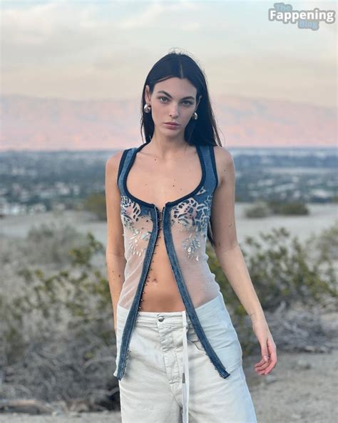 Vittoria Ceretti Flashes Her Nude Tits At Coachella Photos TheFappening