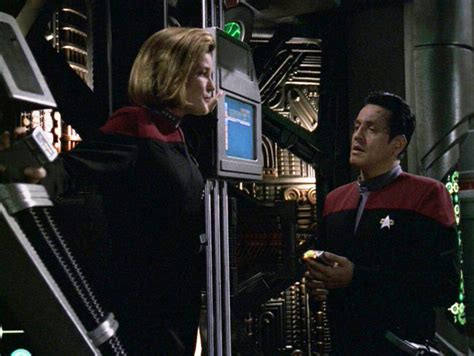 The Voyager Conspiracy Star Trek Voyager Season Episode