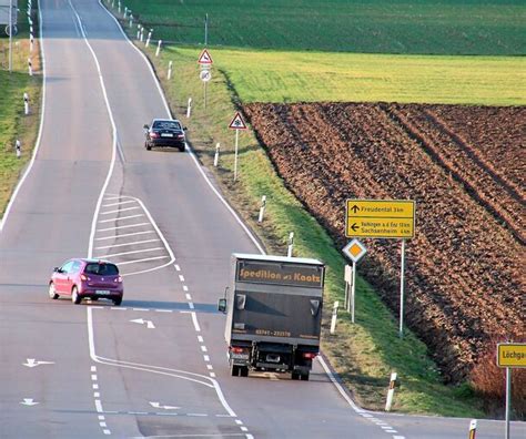 Neuer Fahrbahnbelag Landesstraße 1141 ist ab kommenden Montag bis