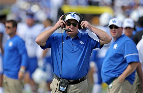 Mark Stoops says Kentucky didn't live up to expectations in brutal loss ...