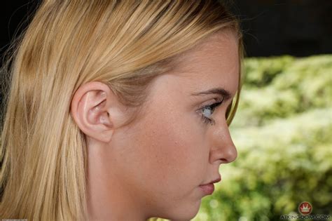 Chloe Cherry Opens The Door And Gets Naked My Chloe Cherry Blog