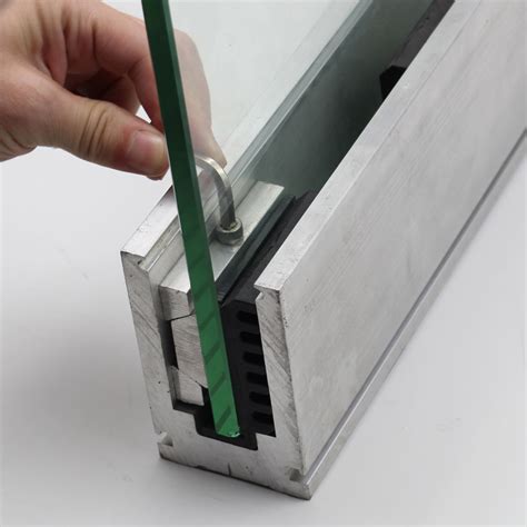 Aluminum Base Railing - A Seamless View with Strength: Complete Guide ...