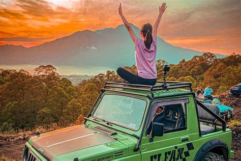 Sonnenaufgang am Mount Batur mit dem Jeep und heiße Quelle All