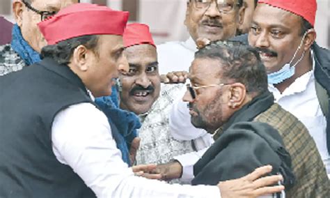 Akhilesh Meets Swami Maurya Discusses Caste Survey