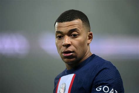 Mbapp Visa Psg Ap S Campanha De Renova O De S Cios N O O Kylian