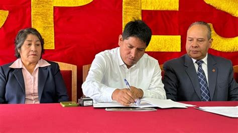 Alcalde Ing Ronald Vera Gallegos Firma Convenio Con Plan Copesco Para