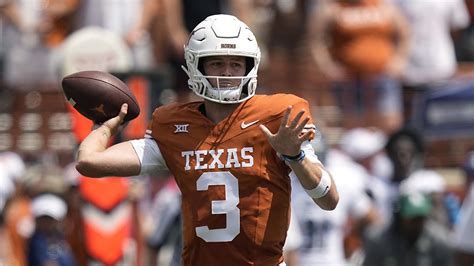 Texas start slow and finish strong in 37-10 win over Rice