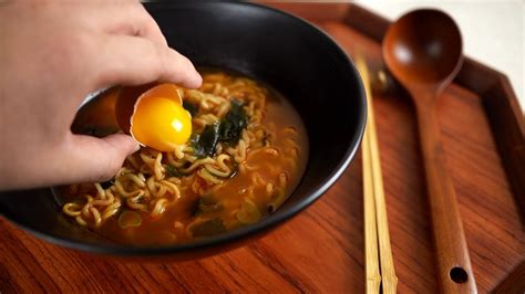 Egg Ramen Simple Is Best 10 Youtube