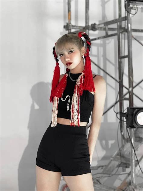 Th O Ly Ciin Hot Girl G Y S T Rap Vi T V Qu Gi Ng Lisa T Ng