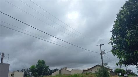 Inmet emite alerta de tempestade queda granizo em Caarapó