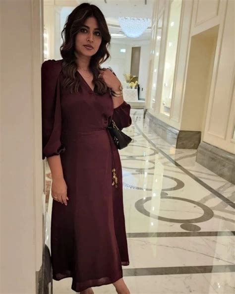 Sneha (aka) Sneha Prasanna photos stills & images