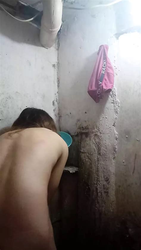 Naligo Ang Reyna Ng Kalaswaan Shemale Transgender Porn D XHamster