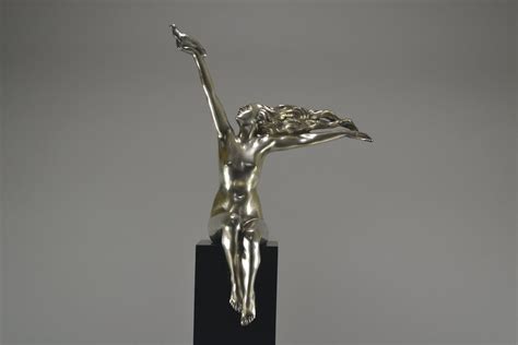 Fr Amedeo Gennarelli Rare Tall Bronze Art Deco Seated Nude With Dove Art Deco Sculptures