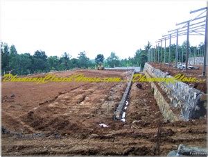 Persiapan Lahan Konstruksi Baja Breeding Farm 2 Lantai Dhanang