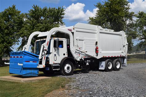 Front load garbage truck - virtrich