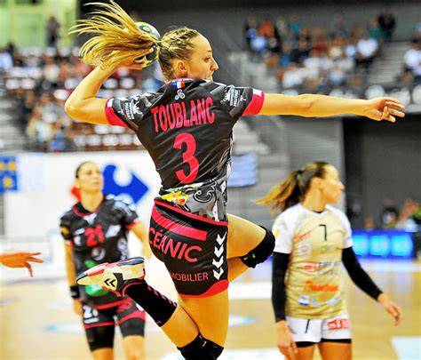 Le Brest Bretagne Handball domine Chambray Le Télégramme