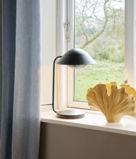 Nordlux Freya Tischleuchte Schwarze Tischlampe E