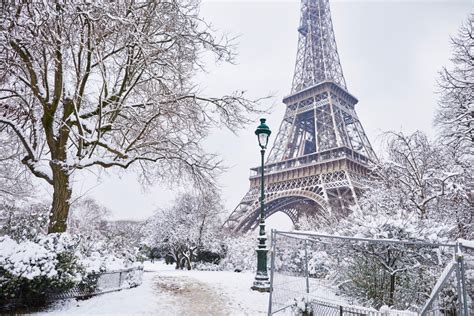 Les 10 Plus Belles Villes De France Sous La Neige Les Petits Frenchies