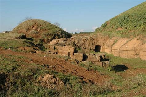 Guided Tour Of Necropolis Of Tarquinia Italy Etruscan City