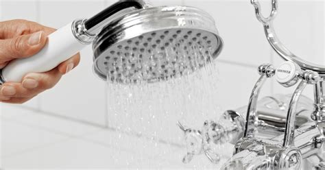 How to clean shower head with vinegar | S&B Cleaning Services