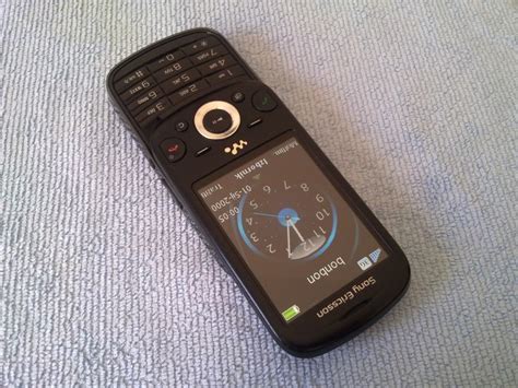 Sony Ericsson Zylo W20i, kao nov, ima kutiju i svu opremu