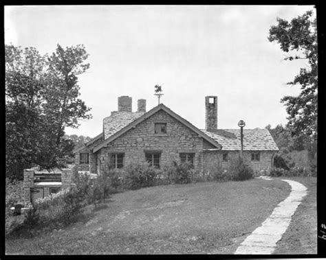 Image Collections Online Old Timbers Lodge Owned By A Thomson