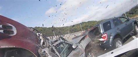 Harrowing Dashcam Footage Of 10 Car Crash Shows People Rescuing Woman