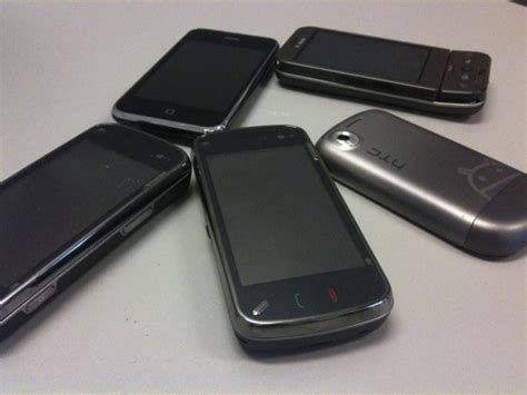 91% Of American Adults Own A Cell Phone, Majority Of Them Own A ... 