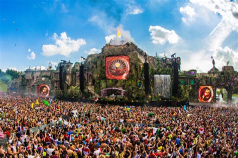 Tomorrowland Reveals First Wave Of Artists Edm Chicago