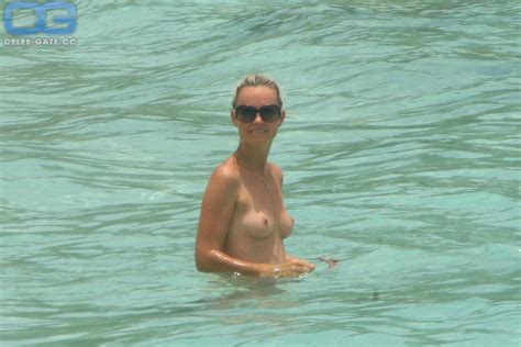 Laeticia Hallyday Nude Pictures Onlyfans Leaks Playboy Photos Sex Scene Uncensored