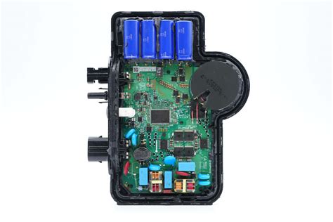 Teardown Of Enphase Iq7 Microinverter Chargerlab