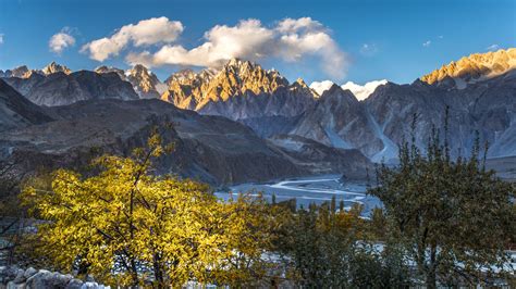 The Hunza — Nomadic Tribe